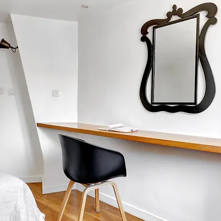 Apartment Bright Flat Champs-elysees Flat Paris
