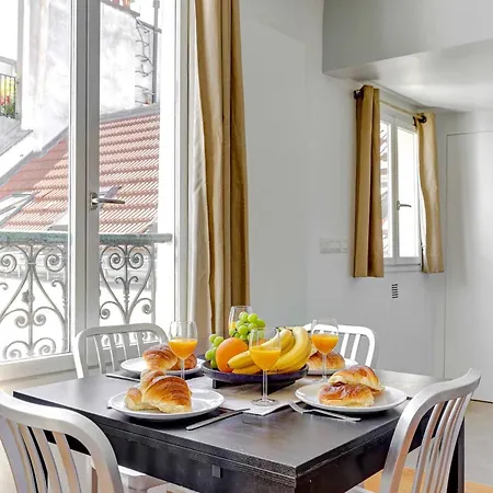 Apartment Bright Flat Champs-elysees Flat Paris